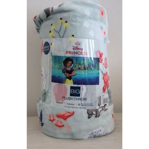 The Big One Disney Princess Snow White SuperSoft Oversized Plush Throw 5ft x 6ft - Picture 1 of 6